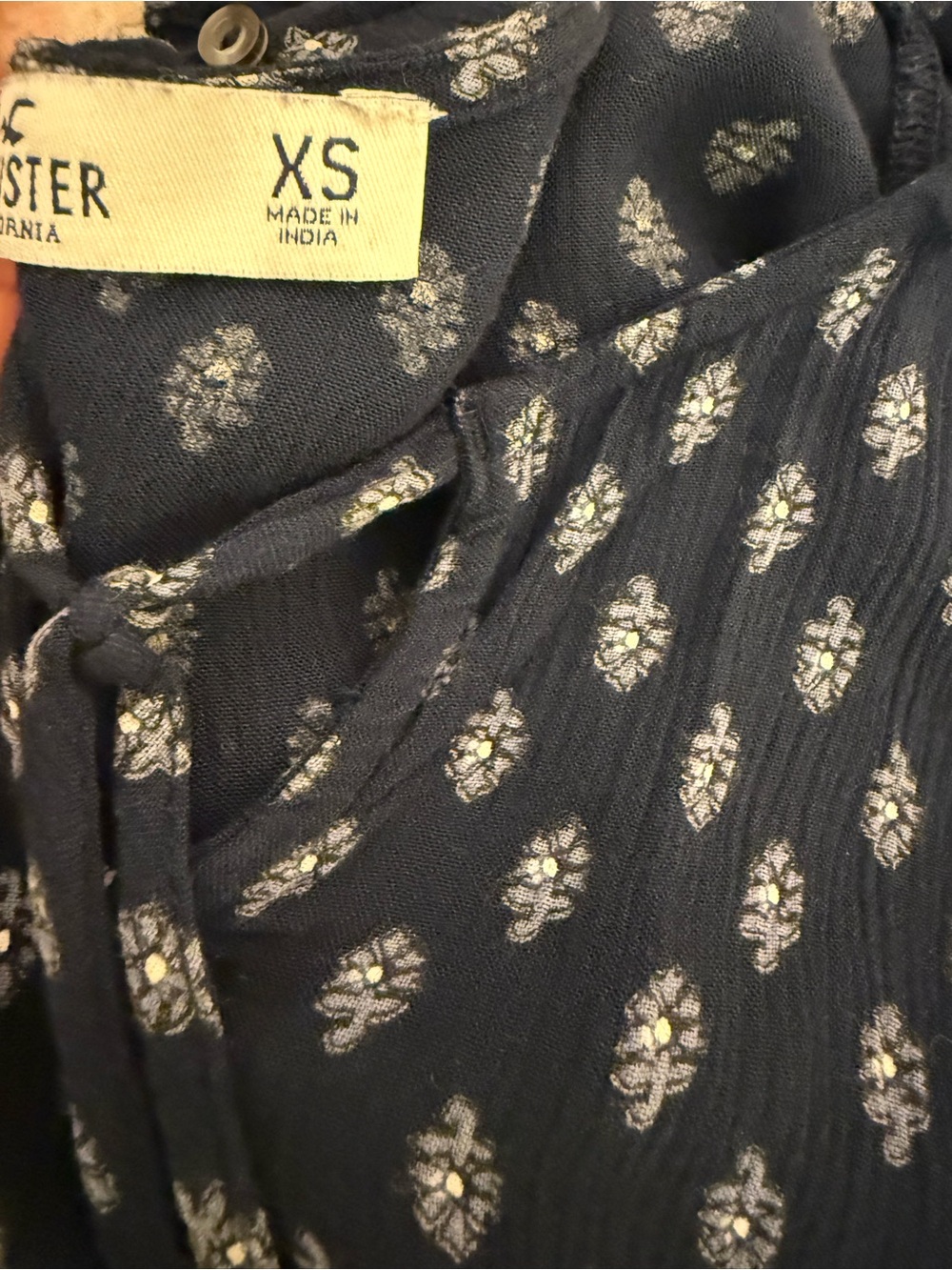 Hollister Navy Long-Sleeve Printed Boho Top - Picture 3 of 3